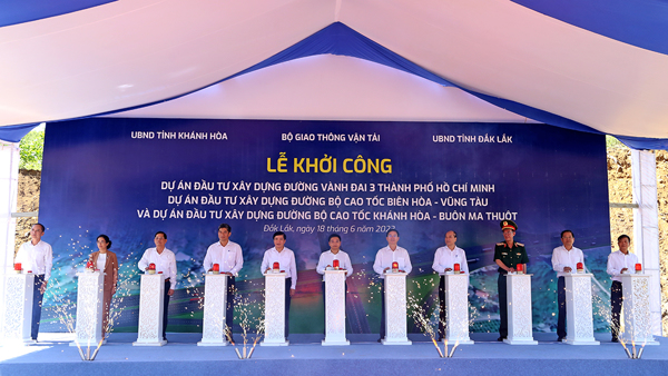 Bấm nút khởi công Dự án Đầu tư xây dựng đường bộ cao tốc Khánh Hòa – Buôn Ma Thuột 