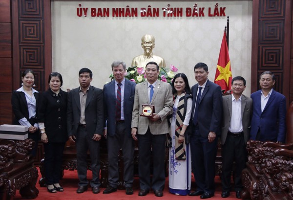 Đại sứ Argentina chào xã giao lãnh đạo tỉnh