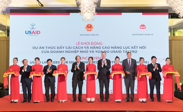 Lễ Khởi động Dự án Thúc đẩy cải cách và nâng cao năng lực kết nối của DNNVV do USAID tài trợ