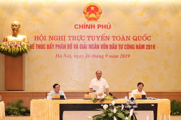 Hội nghị trực tuyến toàn quốc về thúc đẩy phân bổ và giải ngân vốn đầu tư công năm 2019